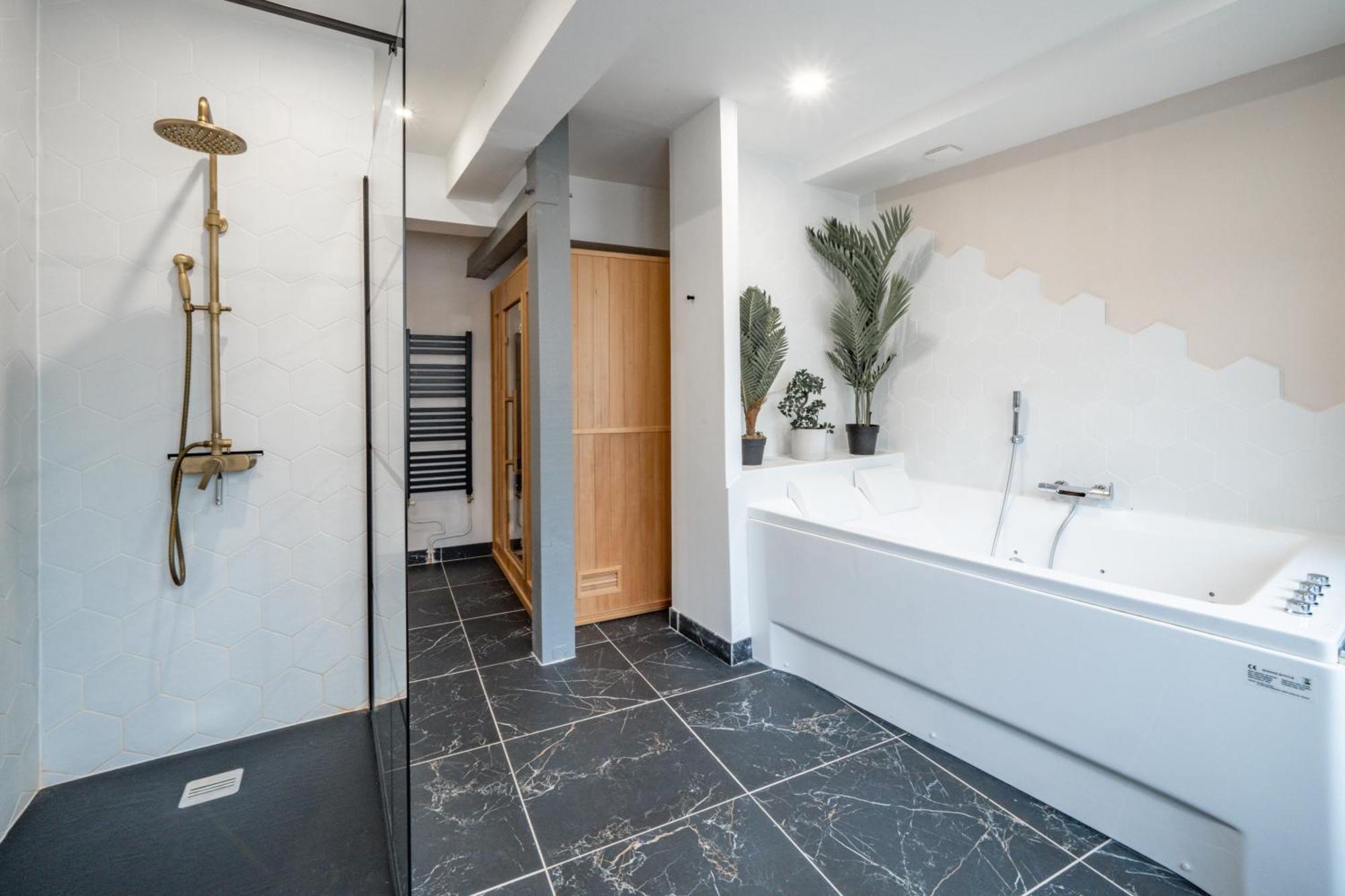 L'Evasion Amboise, Sauna Jacuzzi Exteriér fotografie